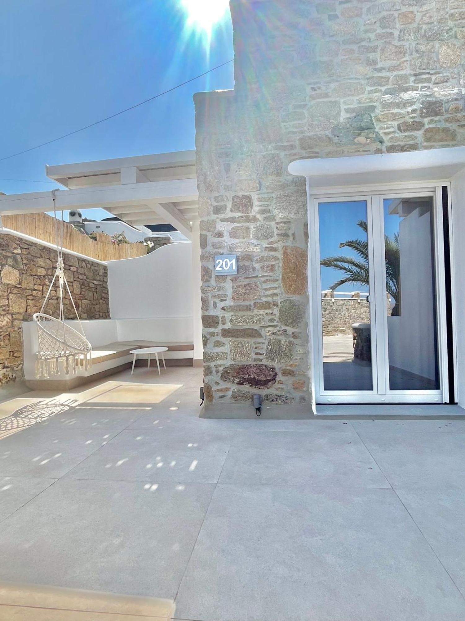 Crystal Suites Mykonos Town Экстерьер фото